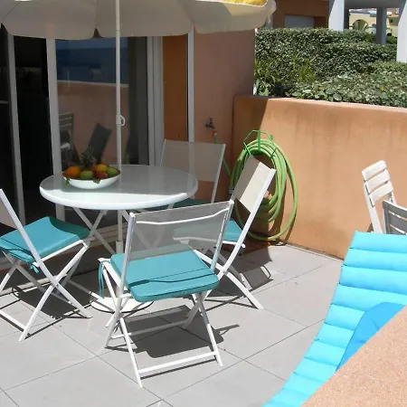 Apartment Panoramique Mer, T2 Climatise Neuf Avec Stationnement A 200 M Du Village - Fr-1-768-55 Les Issambres
